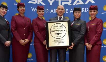 qatar airways nombrada aerolínea del año en 2015