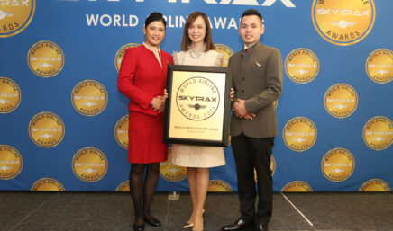 Cathay Pacific Airways gana el premio como mejor aerolínea de clase económica del mundo 2024