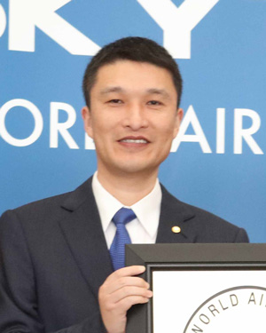 chairman of hainan airlines