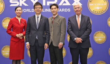 Cathay Pacific airways certified with the 5 star airline rating