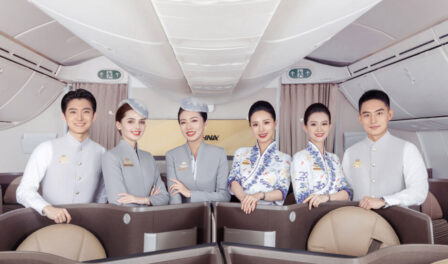 Hainan airlines cabin staff